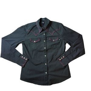 CRUEL GIRL womens pearl snap western shirt. Polka dot shirt with pink accents